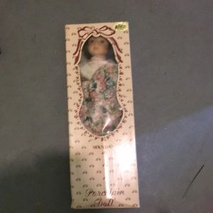 Wanda porcelain doll antic